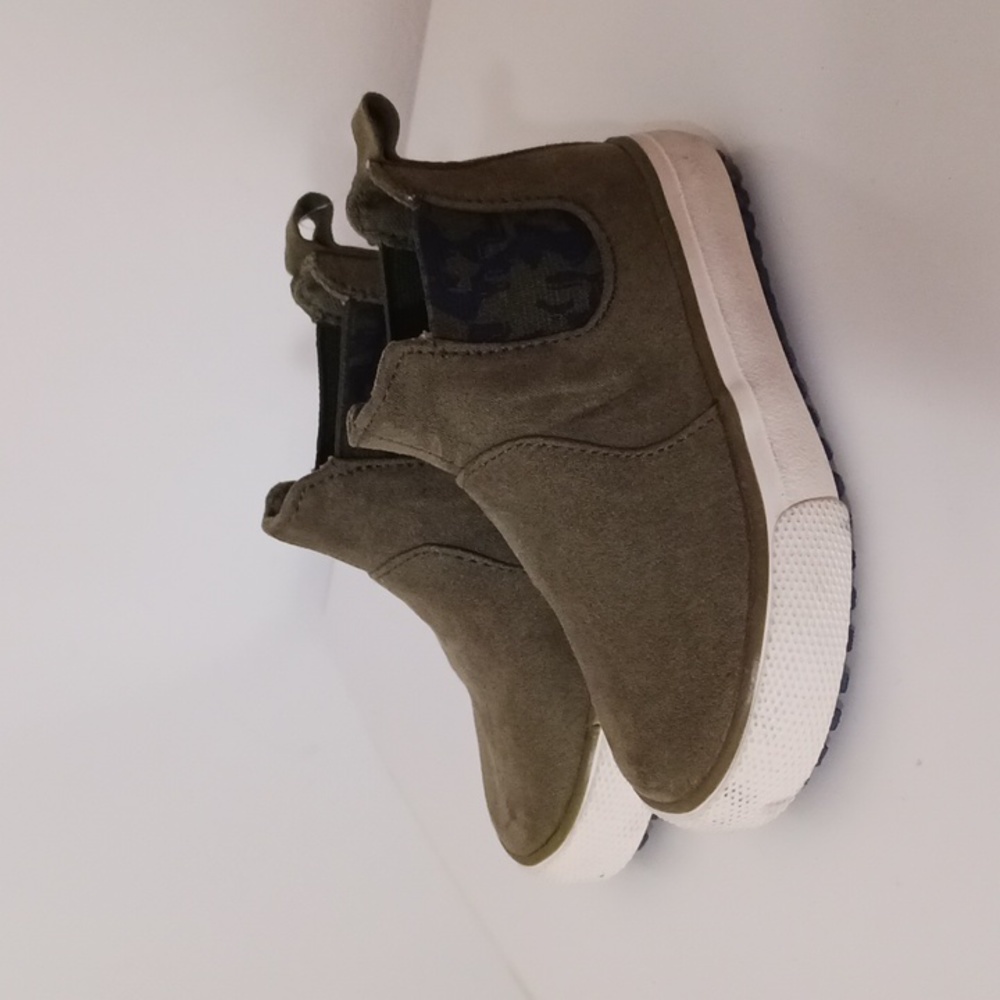 Cat & Jack Shoes